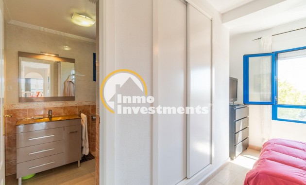 Resale - Apartment - Orihuela Costa - Altos de Campoamor