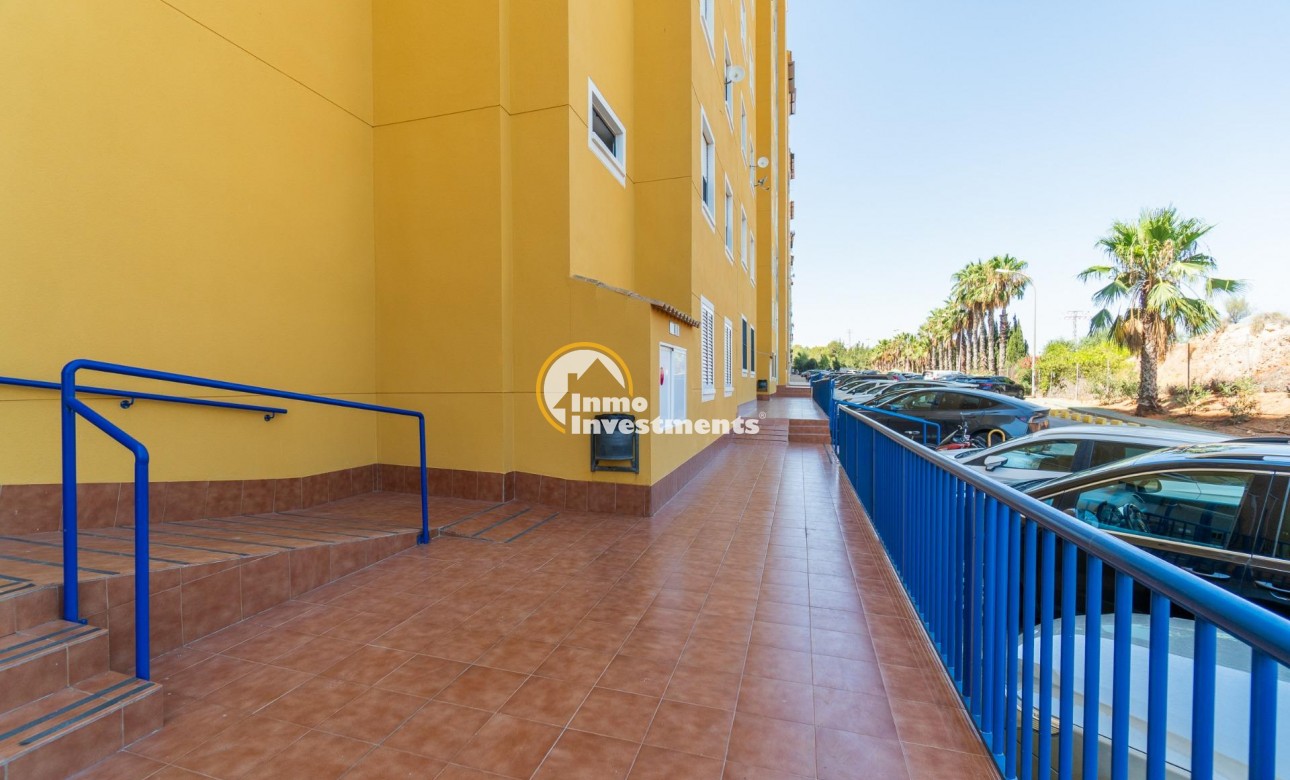 Resale - Apartment - Orihuela Costa - Altos de Campoamor