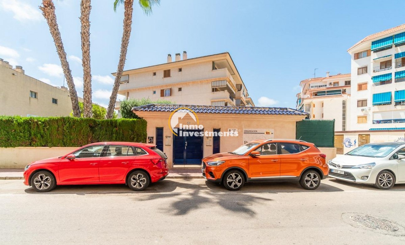 Long term rental - Apartment - Torrevieja - La Mata