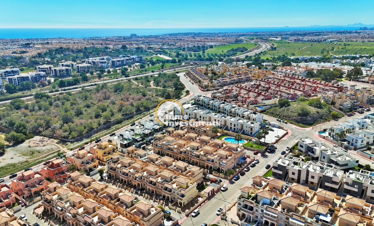 Reventa - Chalet adosado - Villamartin