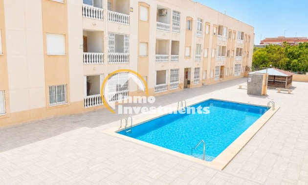 Resale - Apartment - Torrevieja - Estacion de autobuses