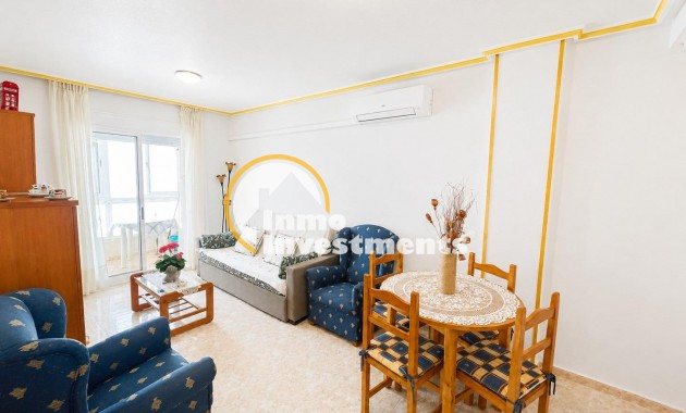 Resale - Apartment - Torrevieja - Estacion de autobuses