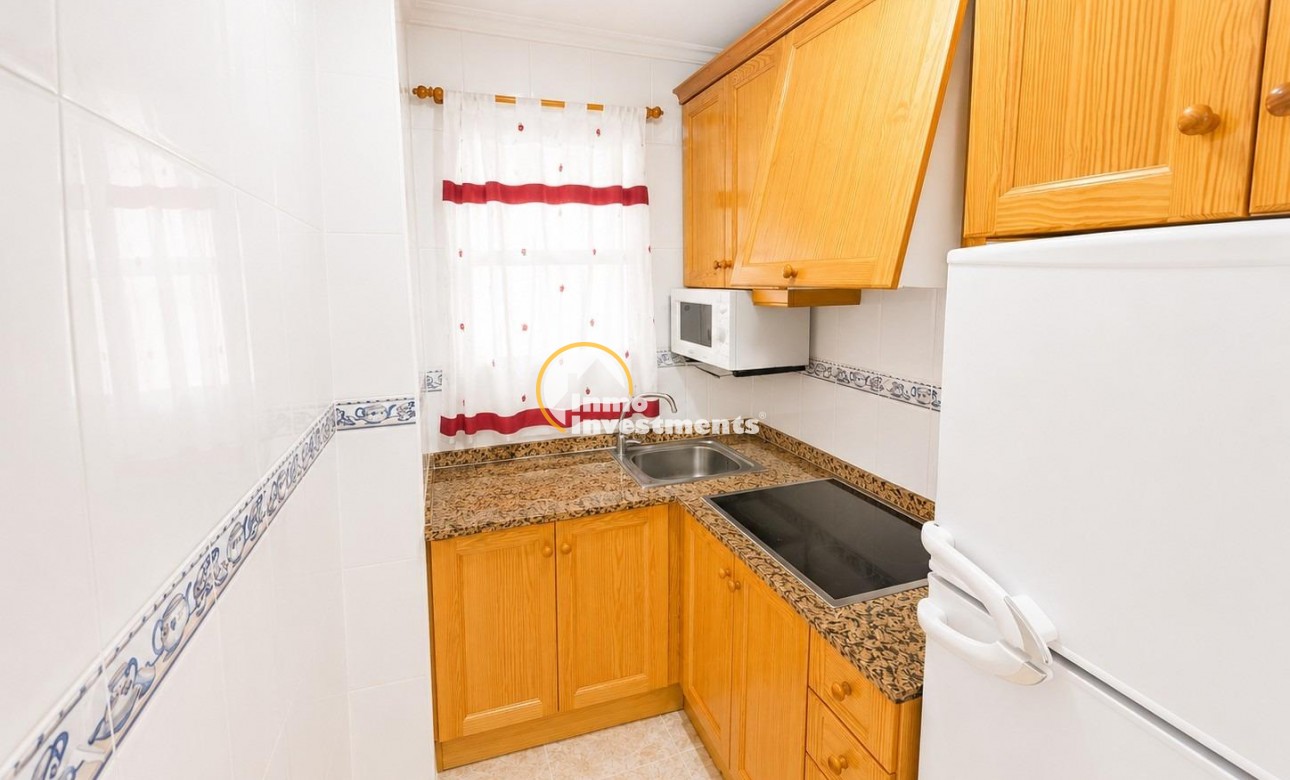 Resale - Apartment - Torrevieja - Estacion de autobuses