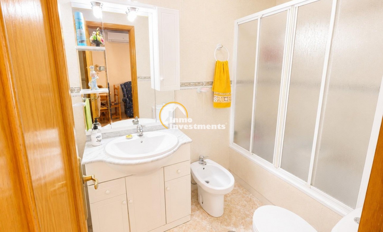 Resale - Apartment - Torrevieja - Estacion de autobuses