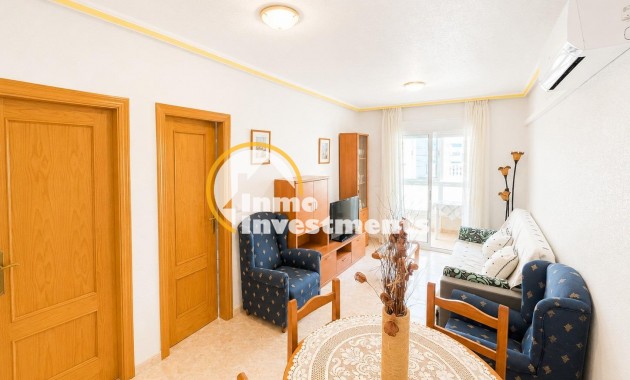 Resale - Apartment - Torrevieja - Estacion de autobuses