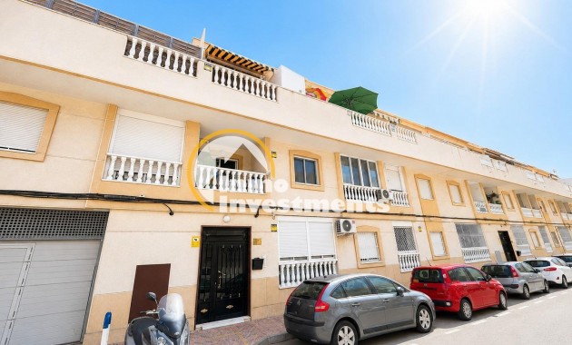 Resale - Apartment - Torrevieja - Estacion de autobuses