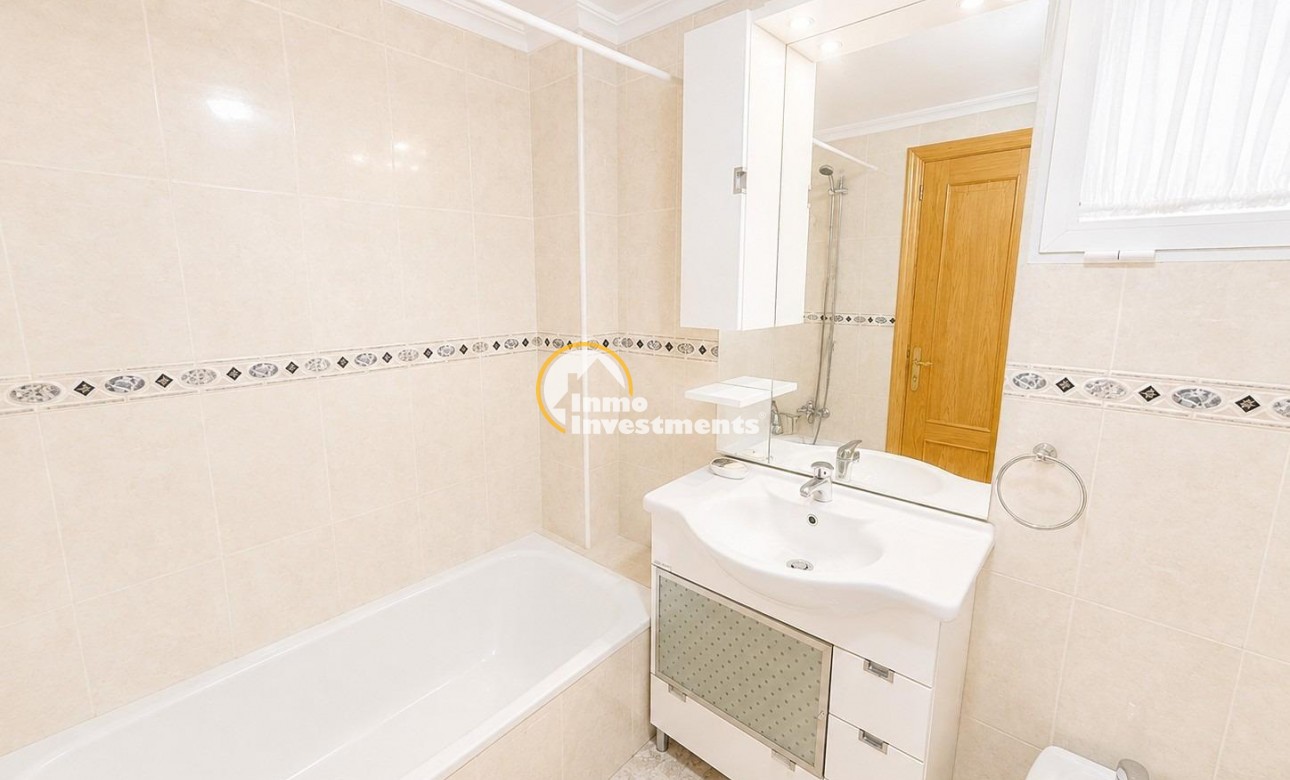 Gebrauchtimmobilien - Apartment - Torrevieja - Strand