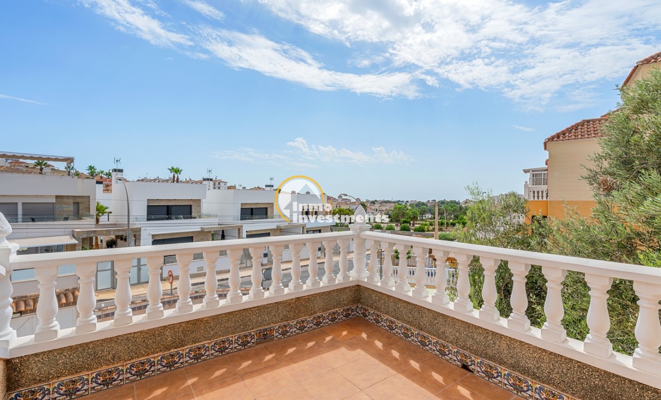 Gebrauchtimmobilien - Villa - Villamartin - El Galan