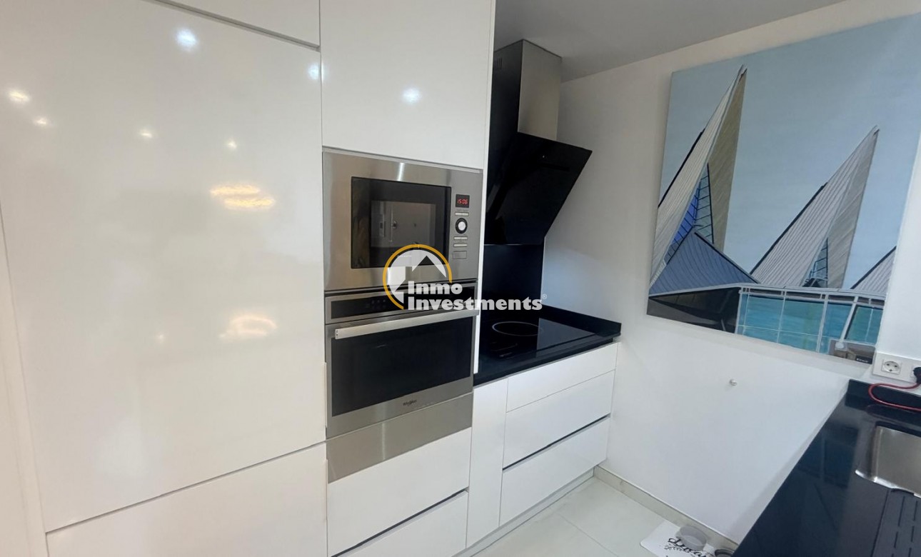 Resale - Apartment - Los Altos