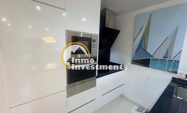 Resale - Apartment - Los Altos