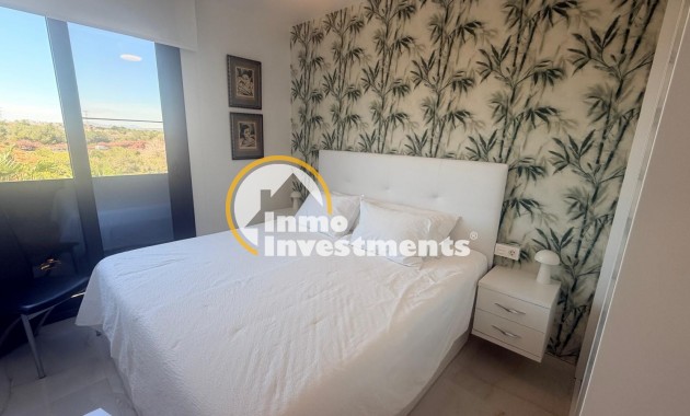 Resale - Apartment - Los Altos