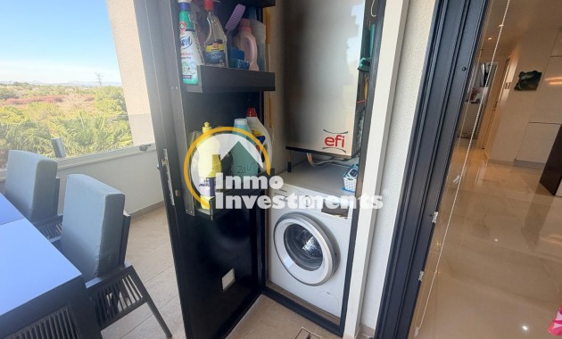 Resale - Apartment - Los Altos