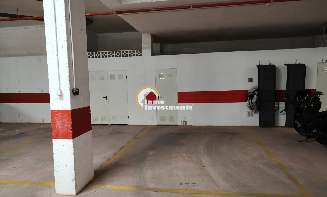 Resale - Apartment - Los Altos