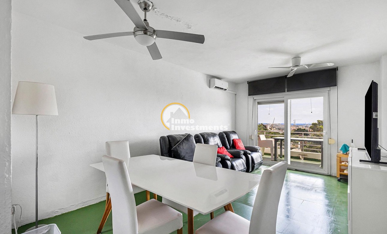 Resale - Apartment - Torrevieja - Acequion