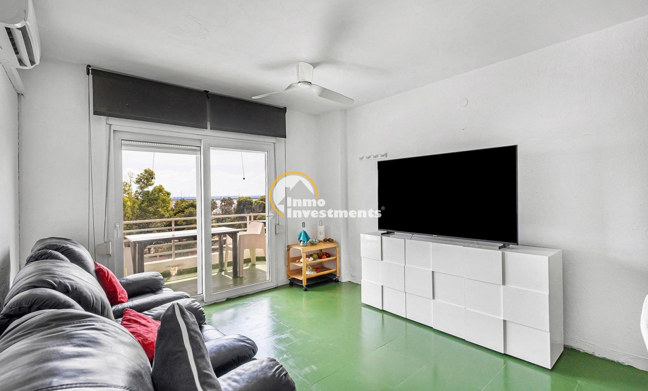 Resale - Apartment - Torrevieja - Acequion