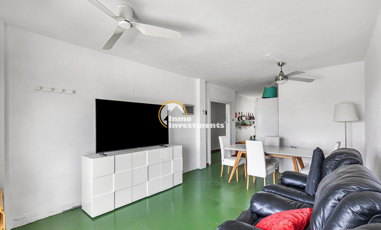 Resale - Apartment - Torrevieja - Acequion