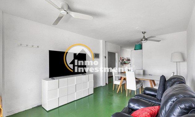 Resale - Apartment - Torrevieja - Acequion