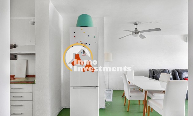 Resale - Apartment - Torrevieja - Acequion