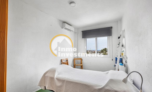 Resale - Apartment - Torrevieja - Acequion