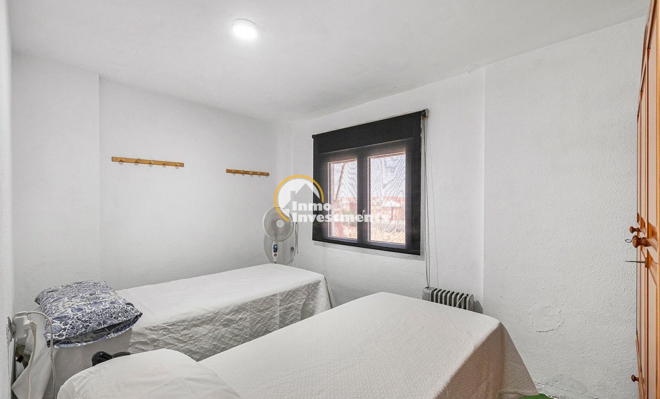 Resale - Apartment - Torrevieja - Acequion