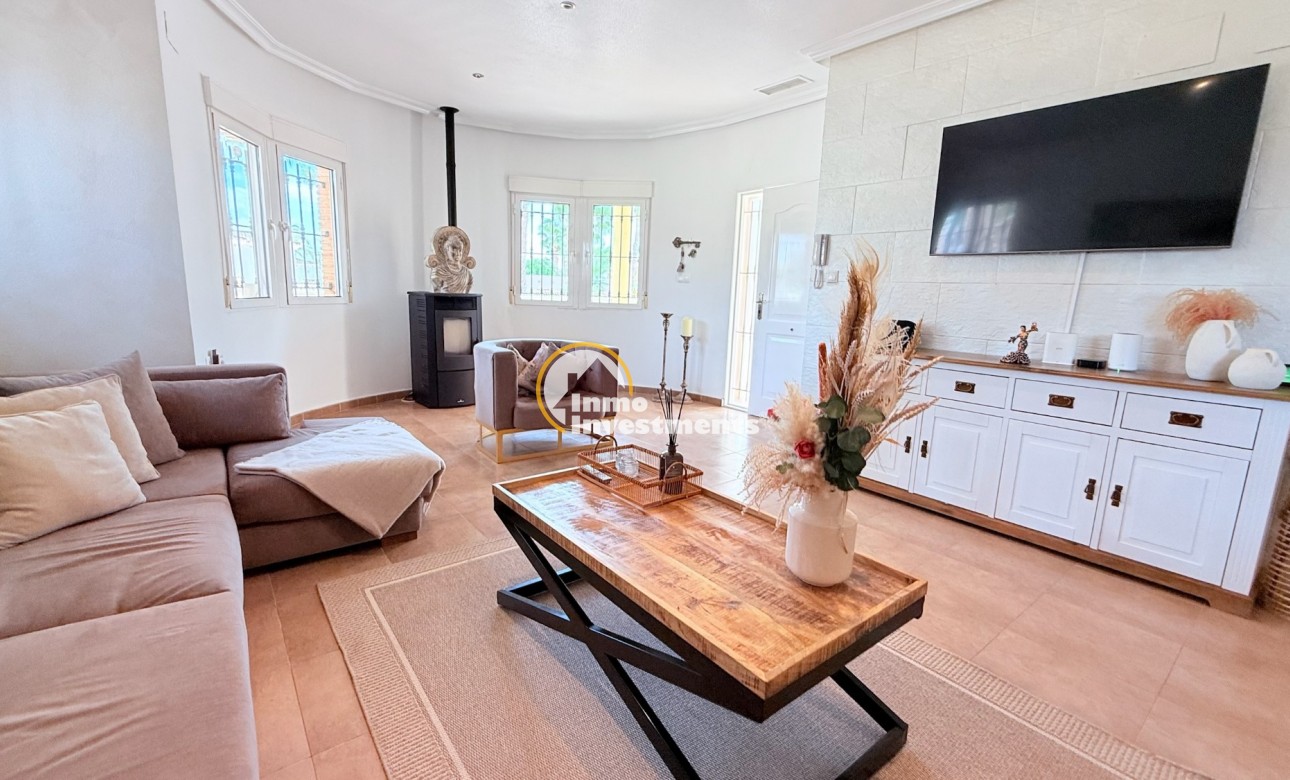 Resale - Villa - CATRAL - Catral