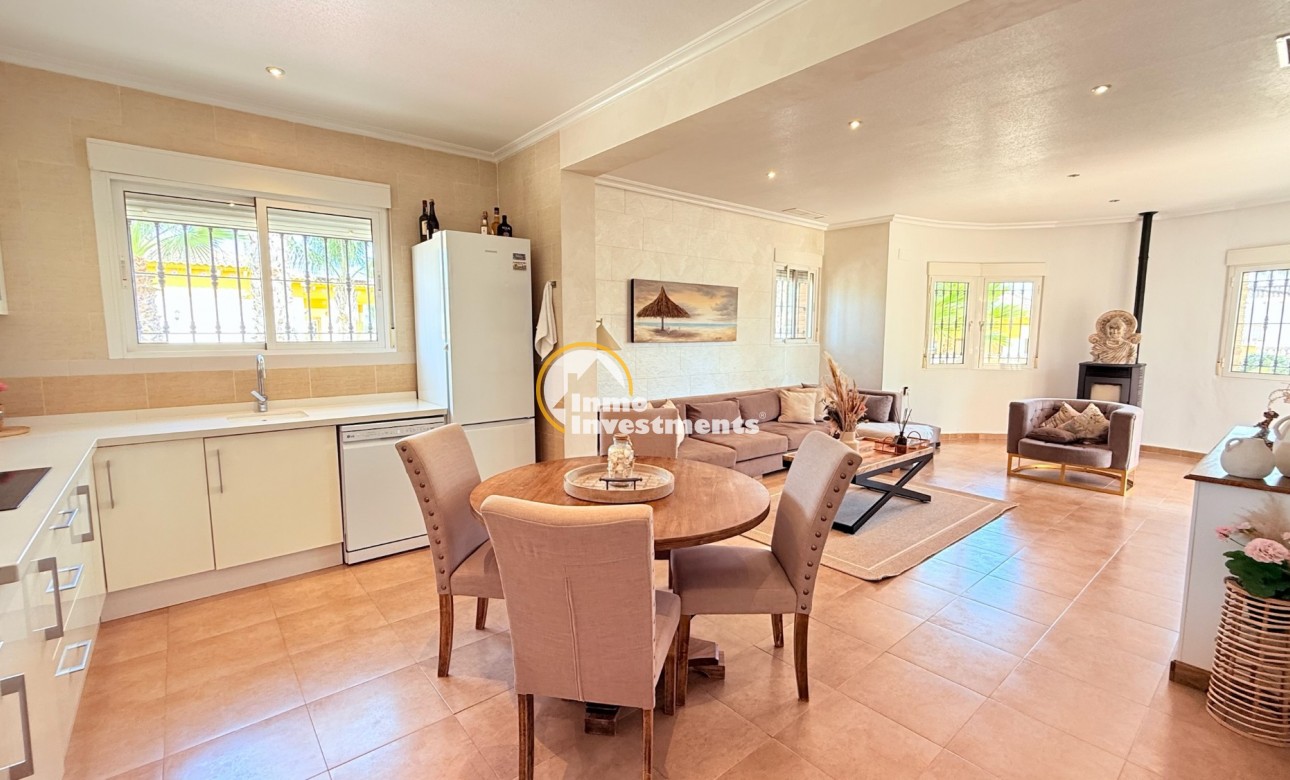 Resale - Villa - CATRAL - Catral