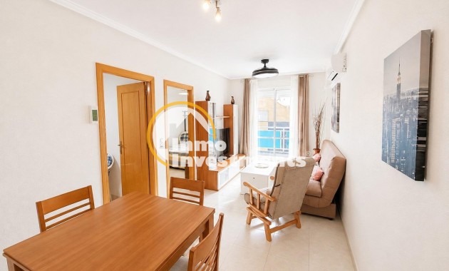 Resale - Apartment - Torrevieja - Estacion de autobuses