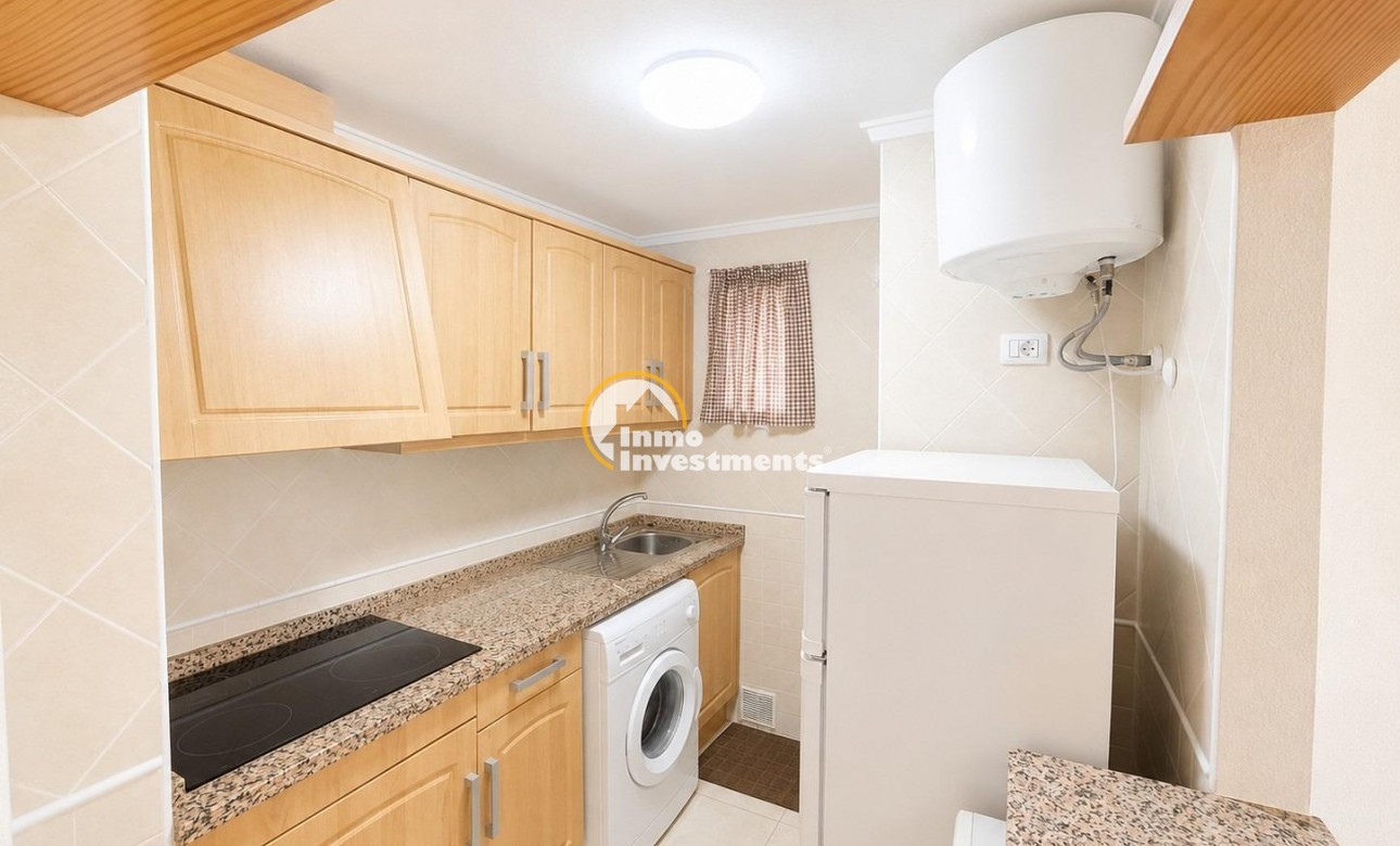 Resale - Apartment - Torrevieja - Estacion de autobuses