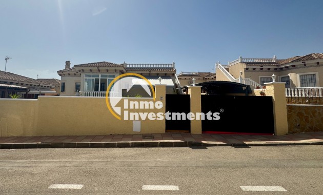 Resale - Villa - Bigastro