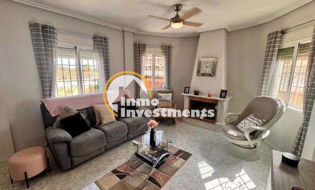 Resale - Villa - Bigastro