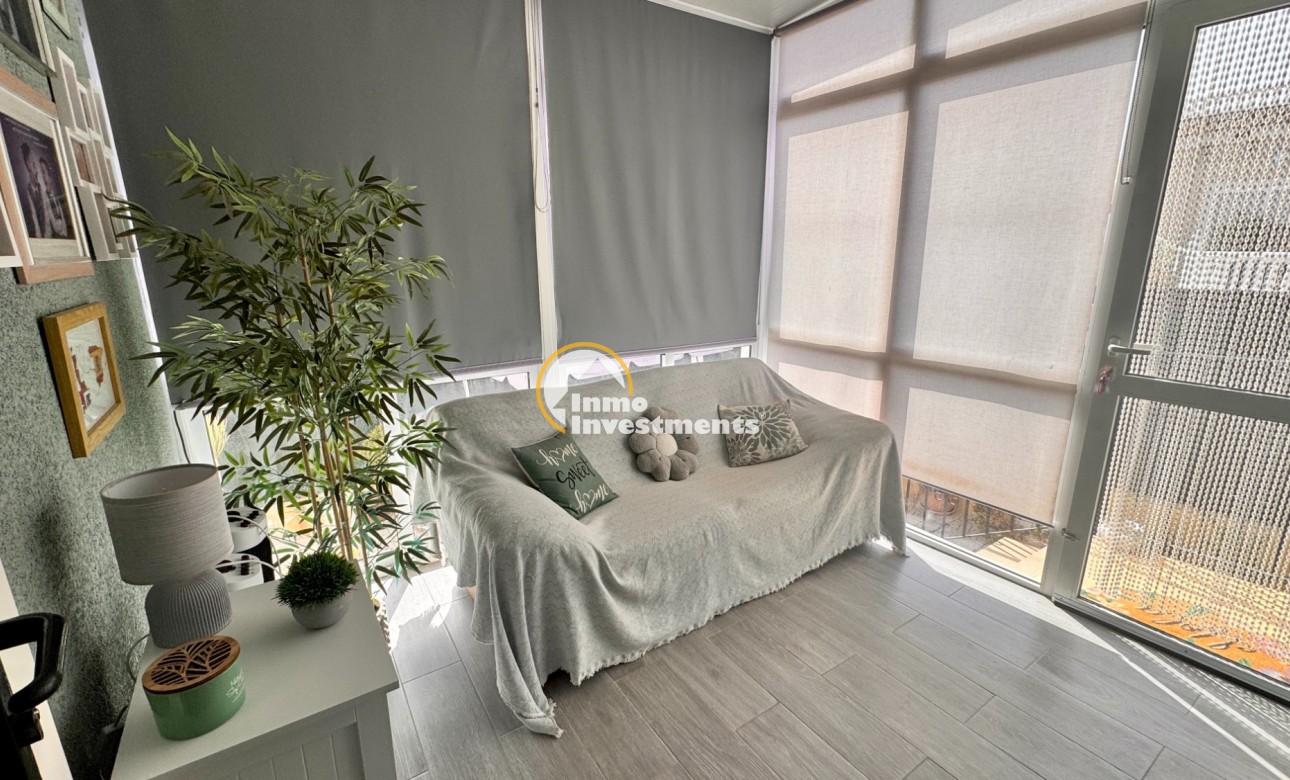 Resale - Villa - Bigastro