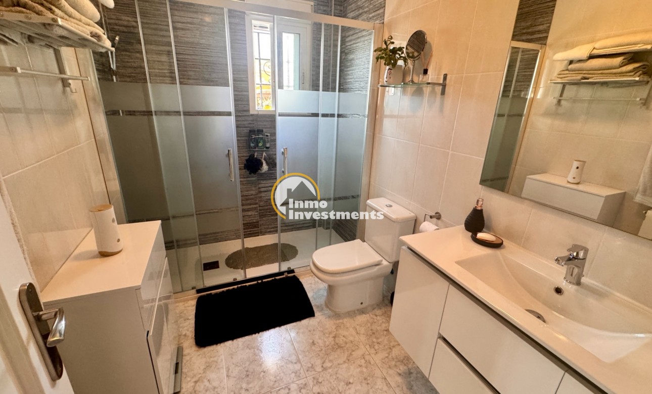 Resale - Villa - Bigastro