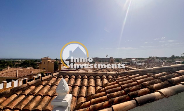 Resale - Villa - Bigastro