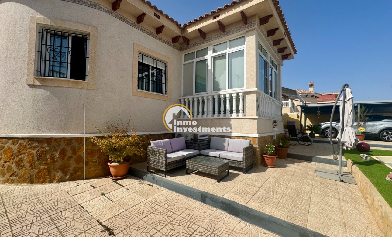 Resale - Villa - Bigastro