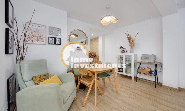 Resale - Apartment - Torrevieja - Playa de los Naufragos