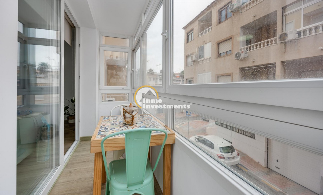 Resale - Apartment - Torrevieja - Playa de los Naufragos