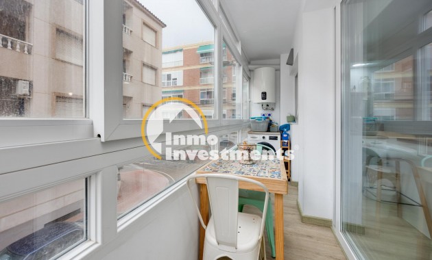 Resale - Apartment - Torrevieja - Playa de los Naufragos