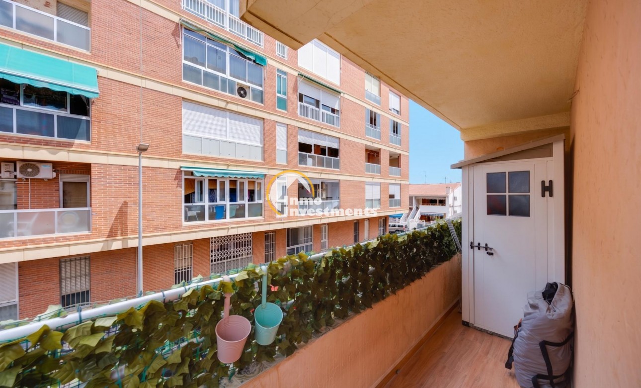 Resale - Apartment - Torrevieja - Playa de los Naufragos