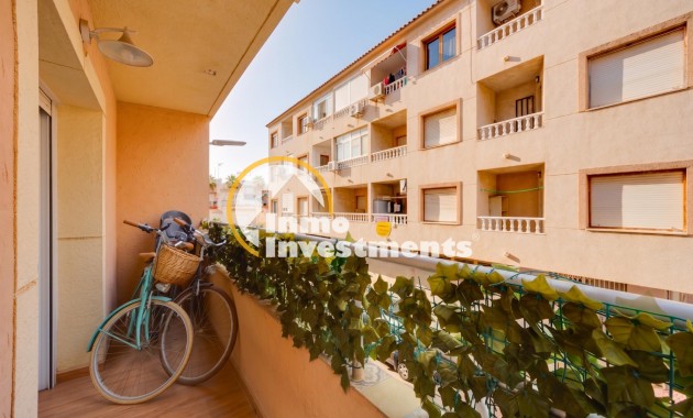 Resale - Apartment - Torrevieja - Playa de los Naufragos