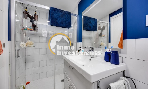 Resale - Apartment - Torrevieja - Playa de los Naufragos