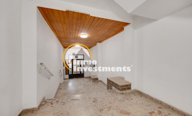 Resale - Apartment - Torrevieja - Playa de los Naufragos