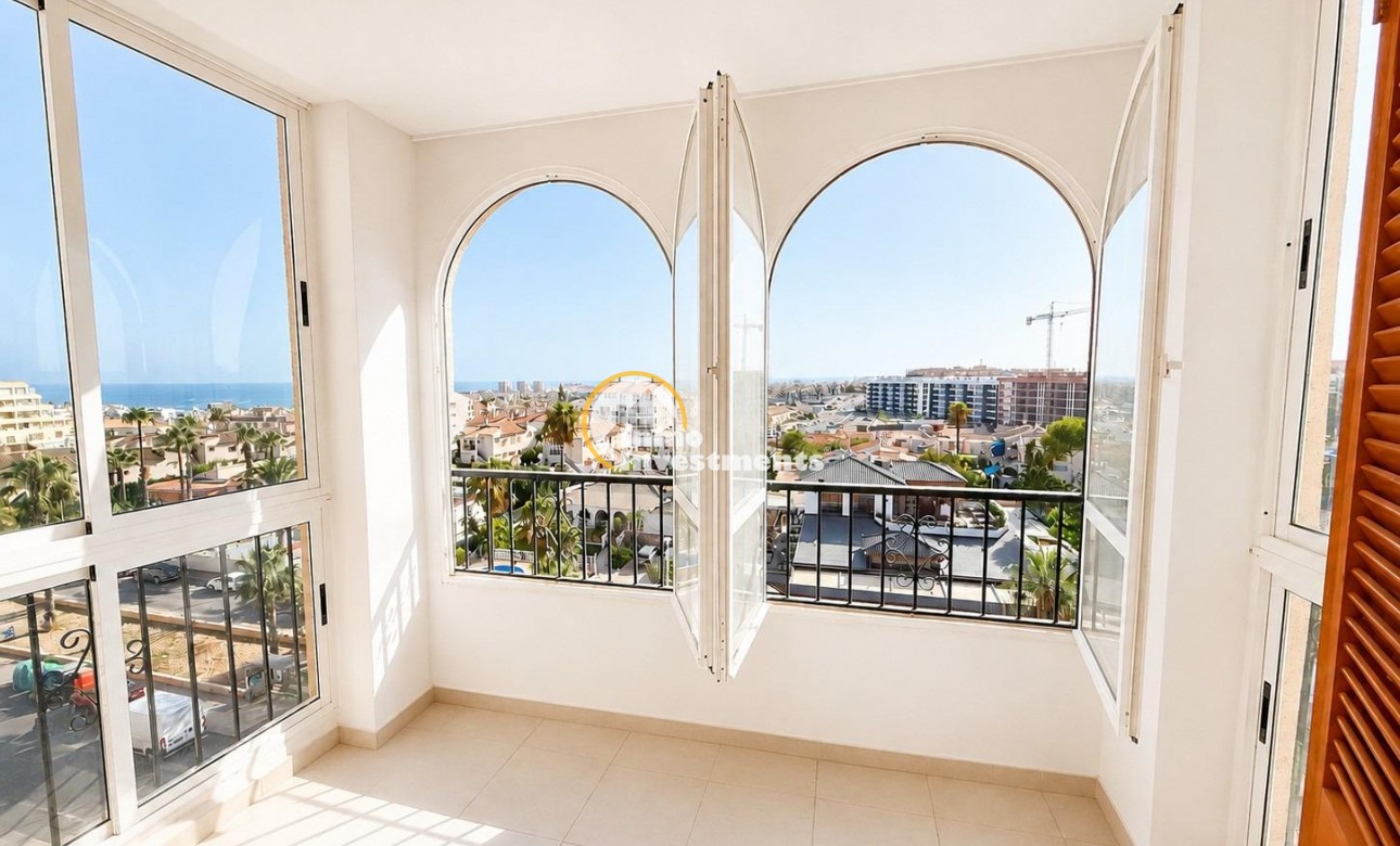Resale - Apartment - Torrevieja - Beach