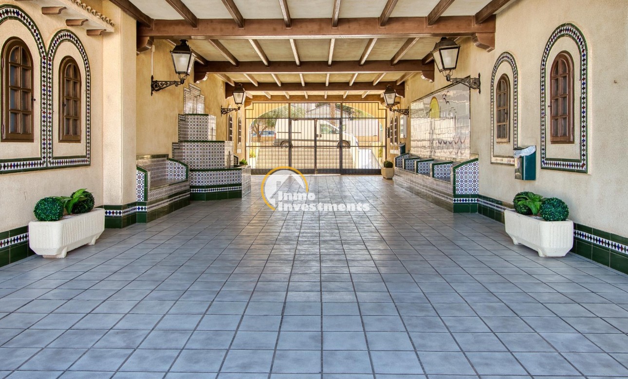 Resale - Apartment - Torrevieja - Beach