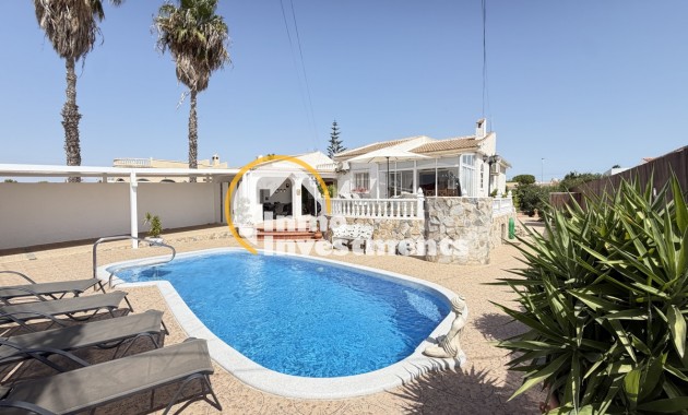 Resale - Villa - Torrevieja - San Luis
