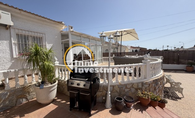 Resale - Villa - Torrevieja - San Luis