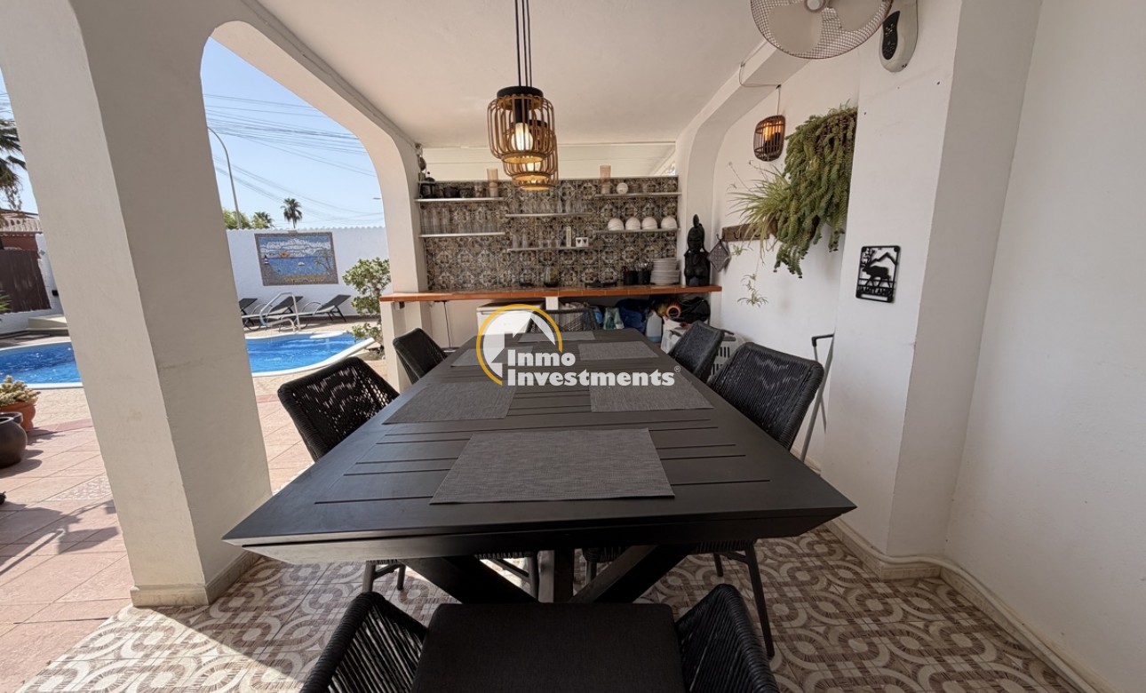 Resale - Villa - Torrevieja - San Luis