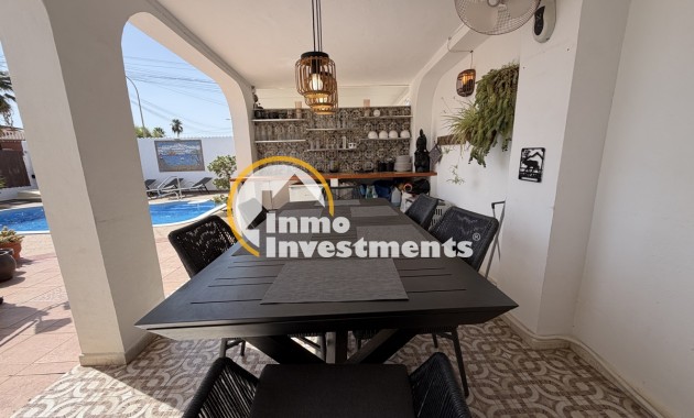 Resale - Villa - Torrevieja - San Luis