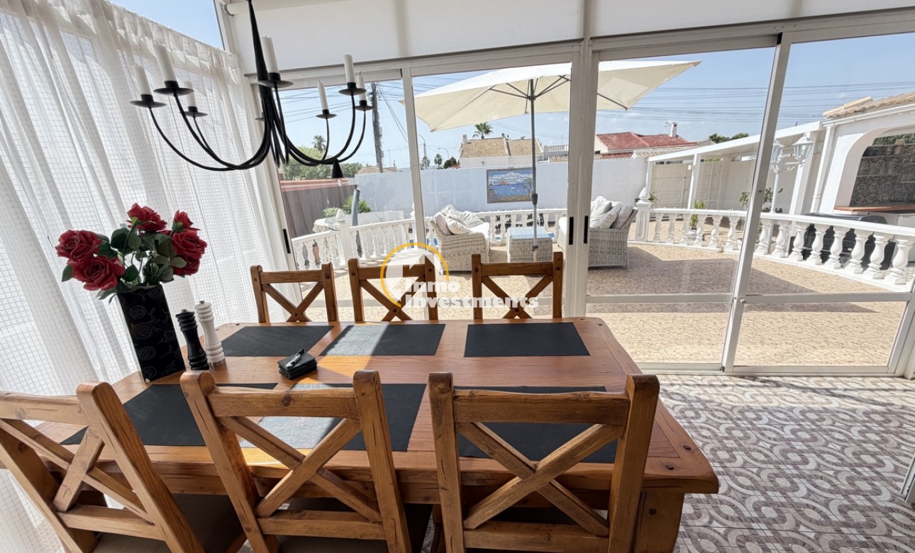 Resale - Villa - Torrevieja - San Luis