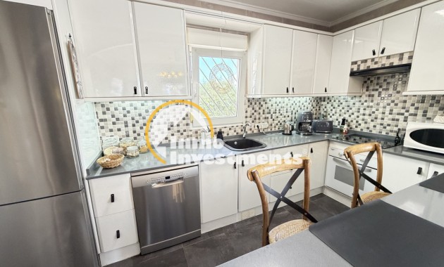 Resale - Villa - Torrevieja - San Luis