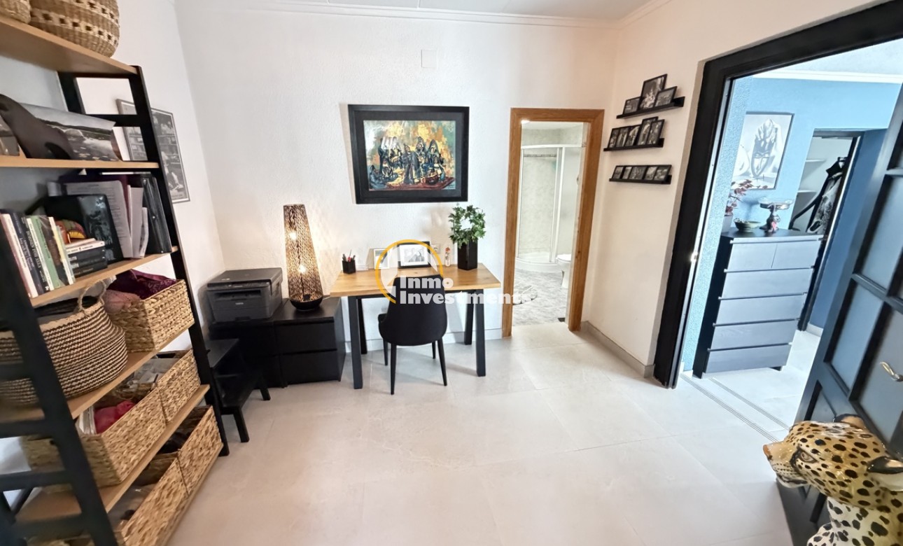 Resale - Villa - Torrevieja - San Luis